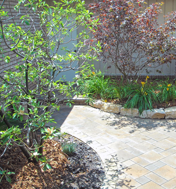 michigan landscape design with brick pavers